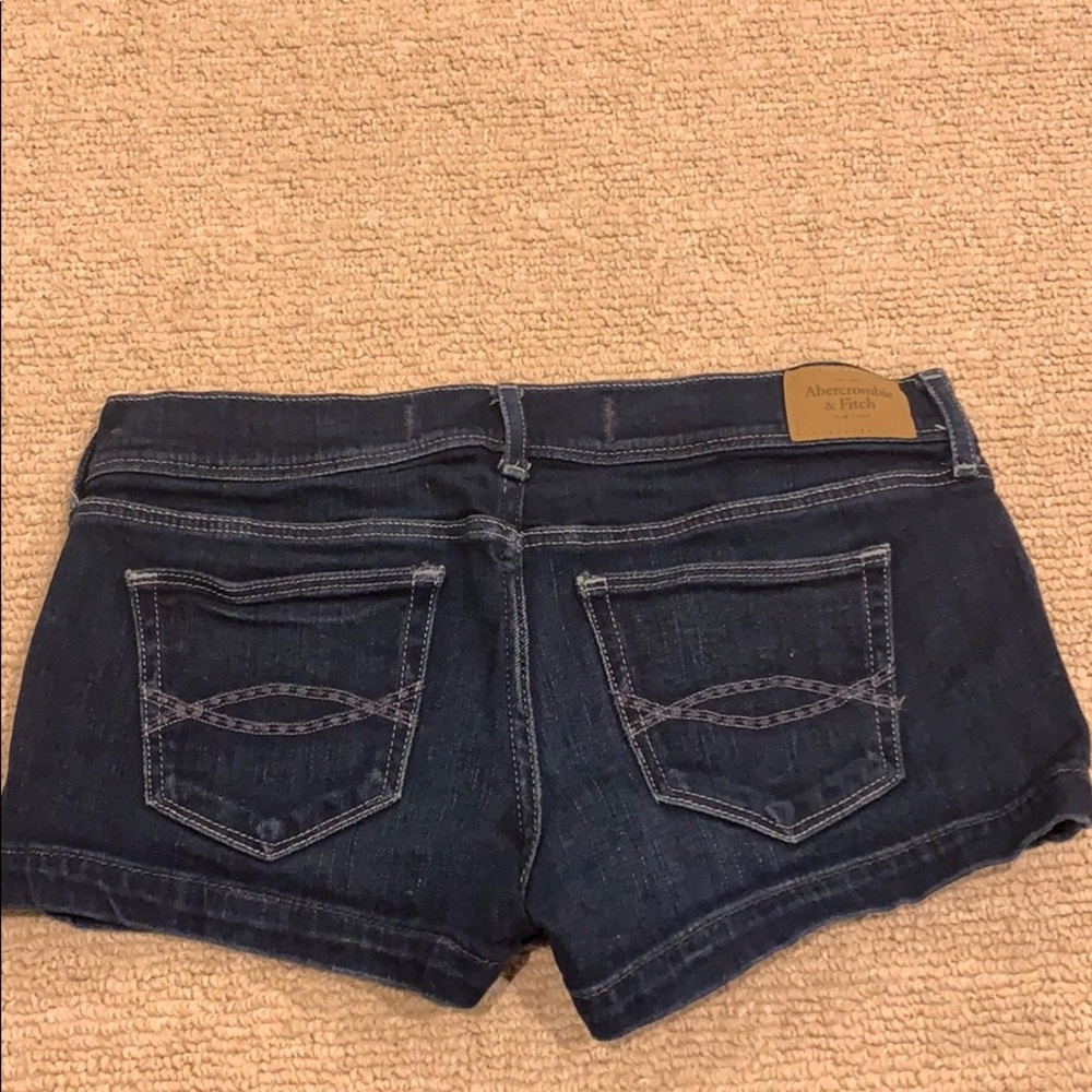 Abercrombie & Fitch dark wash shorts!!! - Picture 3 of 4